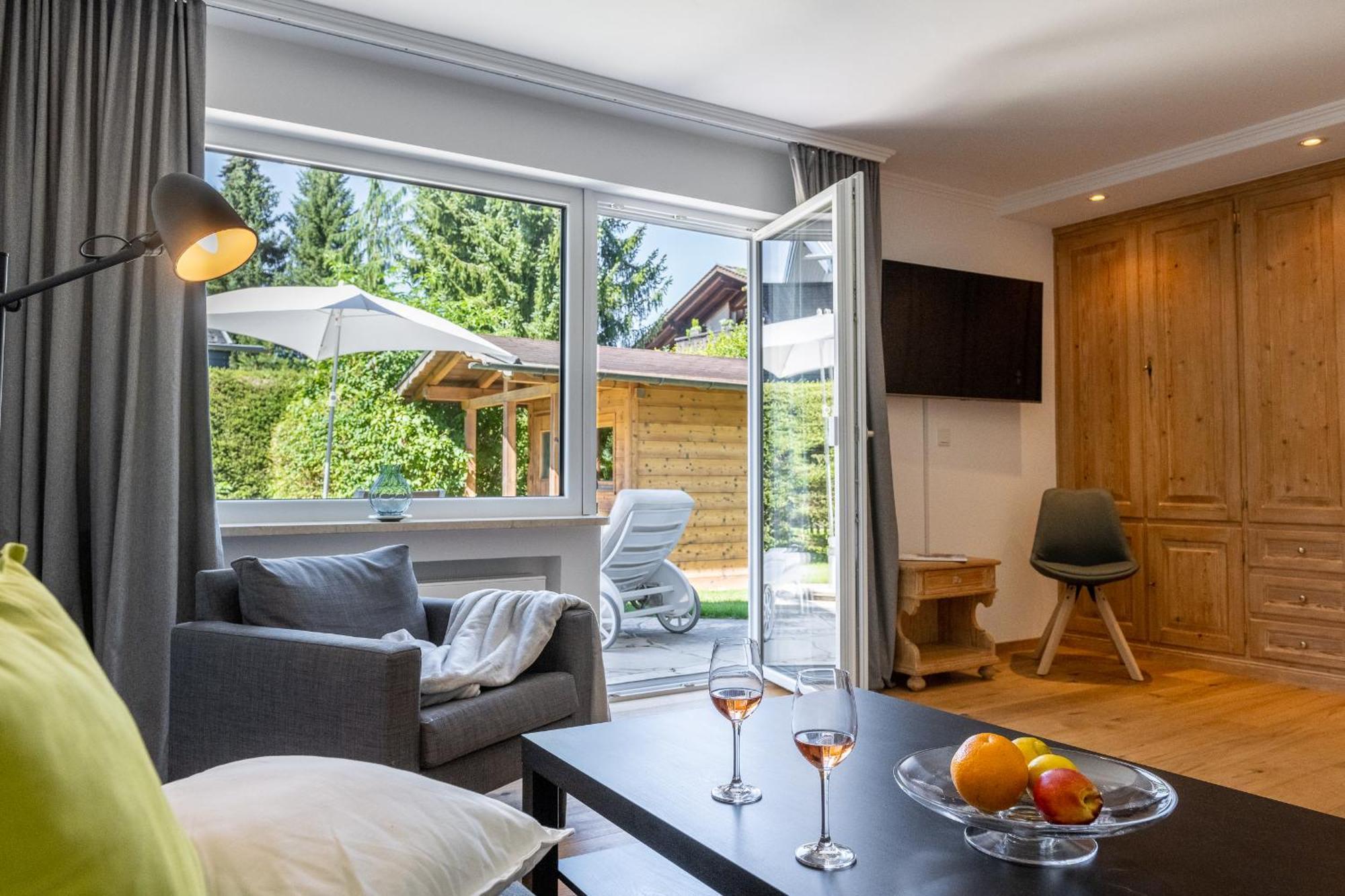 Ferienwohnung Auszeit I Garmisch-Partenkirchen Exterior foto